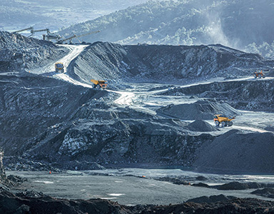 The mining industry, a sector with a strong traditional profile, is now ushering in a new era driven by the prospering technology of IoT, AI, and autonomous robots. According to Cámara Rasc&oac...